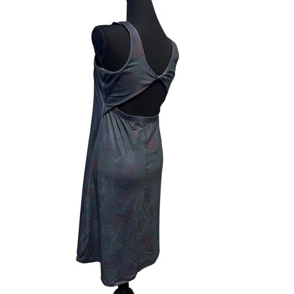 PRANA SKYPATH DRESS, BUILD IN BRA, FLARE STRETCH, TWIST OPEN BACK, MID LENGTH ME - Picture 4 of 6